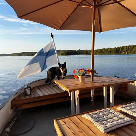 Úszó hotel Saimaa Experience - Laivamajoitus *